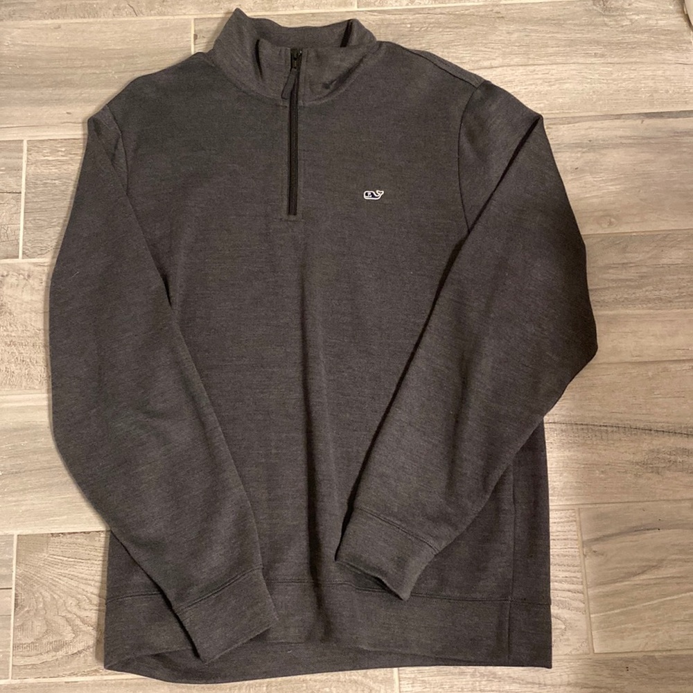 Euc Vineyard Vines Pullover Size Medium - image 1